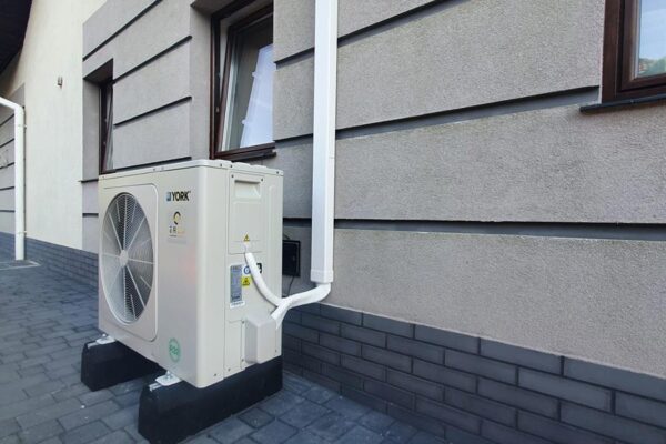 HkQHaTxsmXPz6XqXl41Qdg5sqPQWVASR_1UDAdz0mxE=_plaintext_638320475978783473